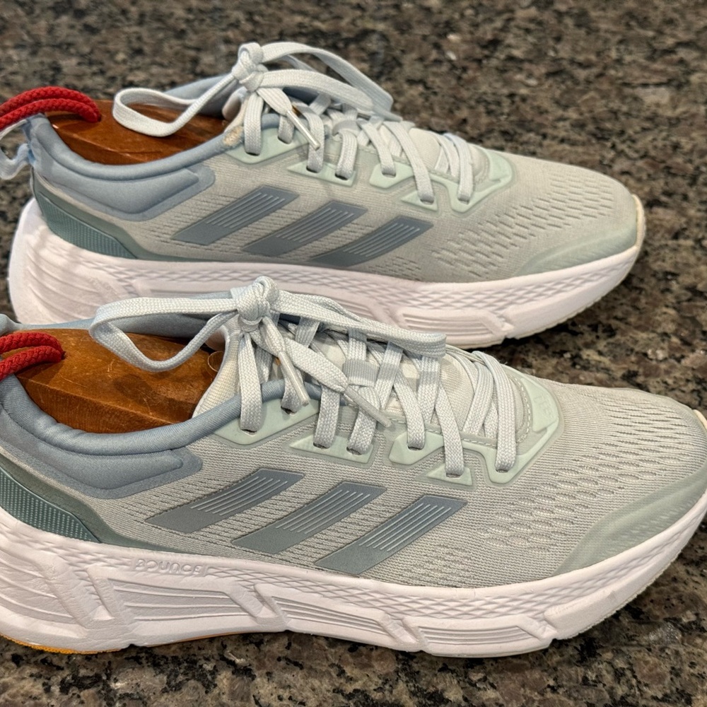 Adidas Ultra Boost Women’s Size 8M Athletic Shoes Mint Green & White - Picture 4 of 14